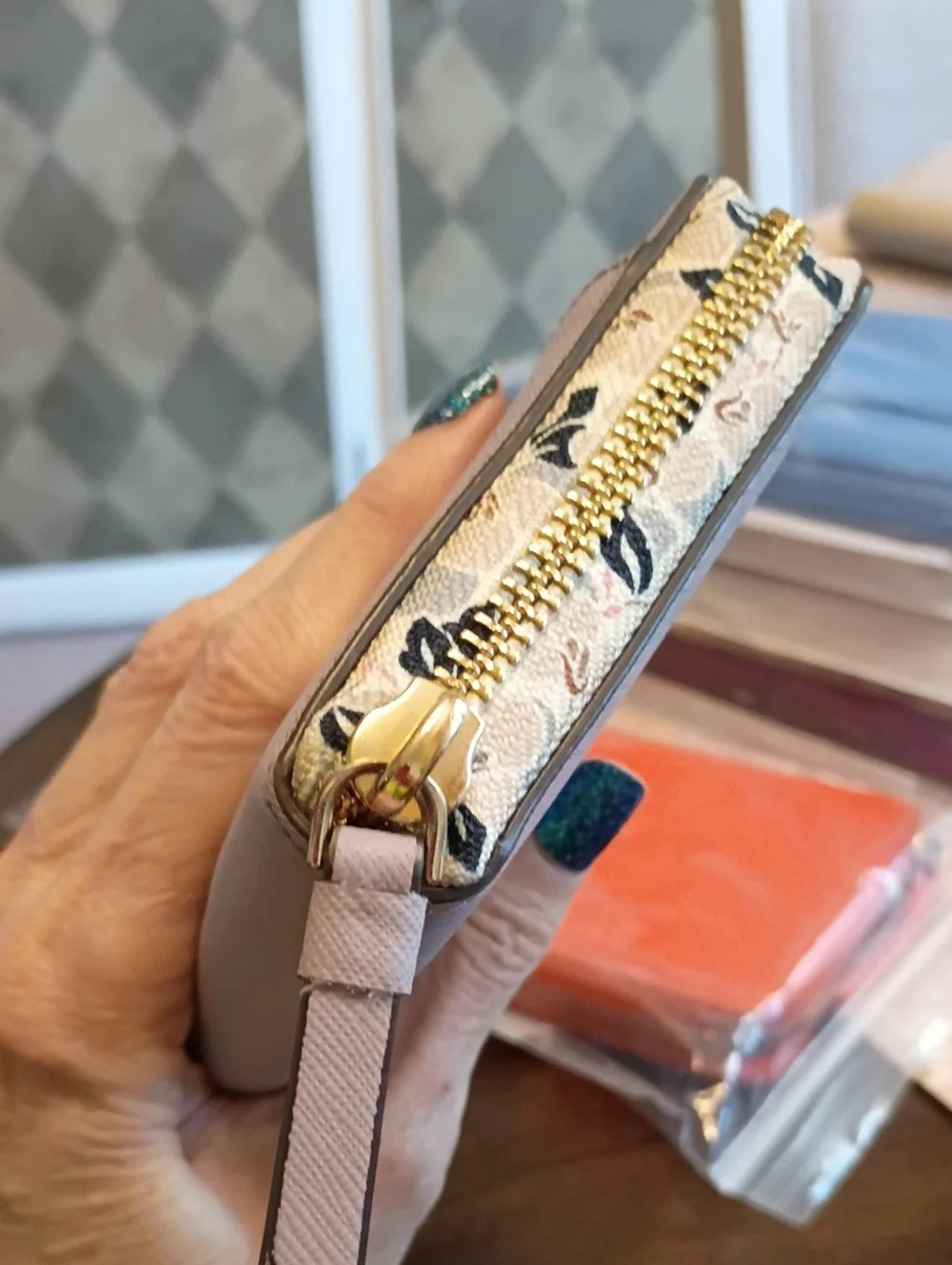 kate spade sleek kate